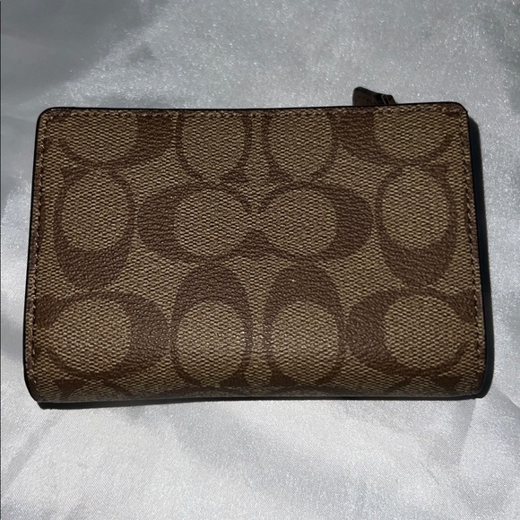 Coach Tan and Brown Signature Wallet - Picture 4 of 4